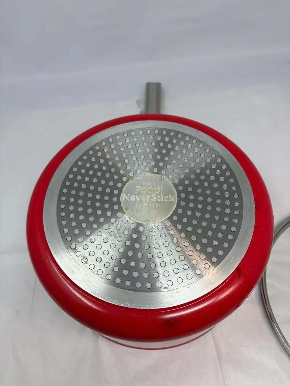 Ninja Foodi NeverStick 2.5-Quart Essential Saucepan with Glass Lid, Red